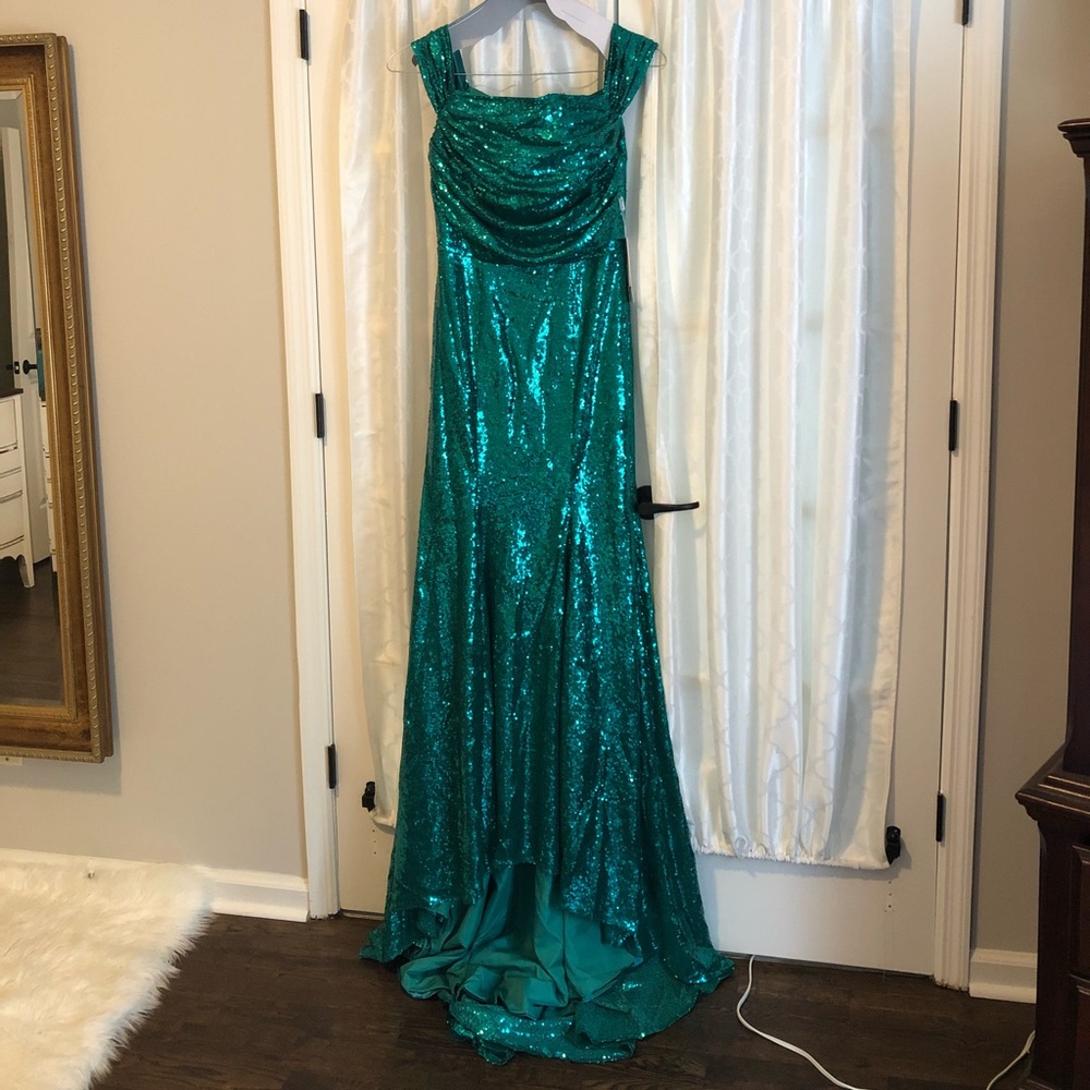 Teal-green sequin off-shoulder formal gown/dress